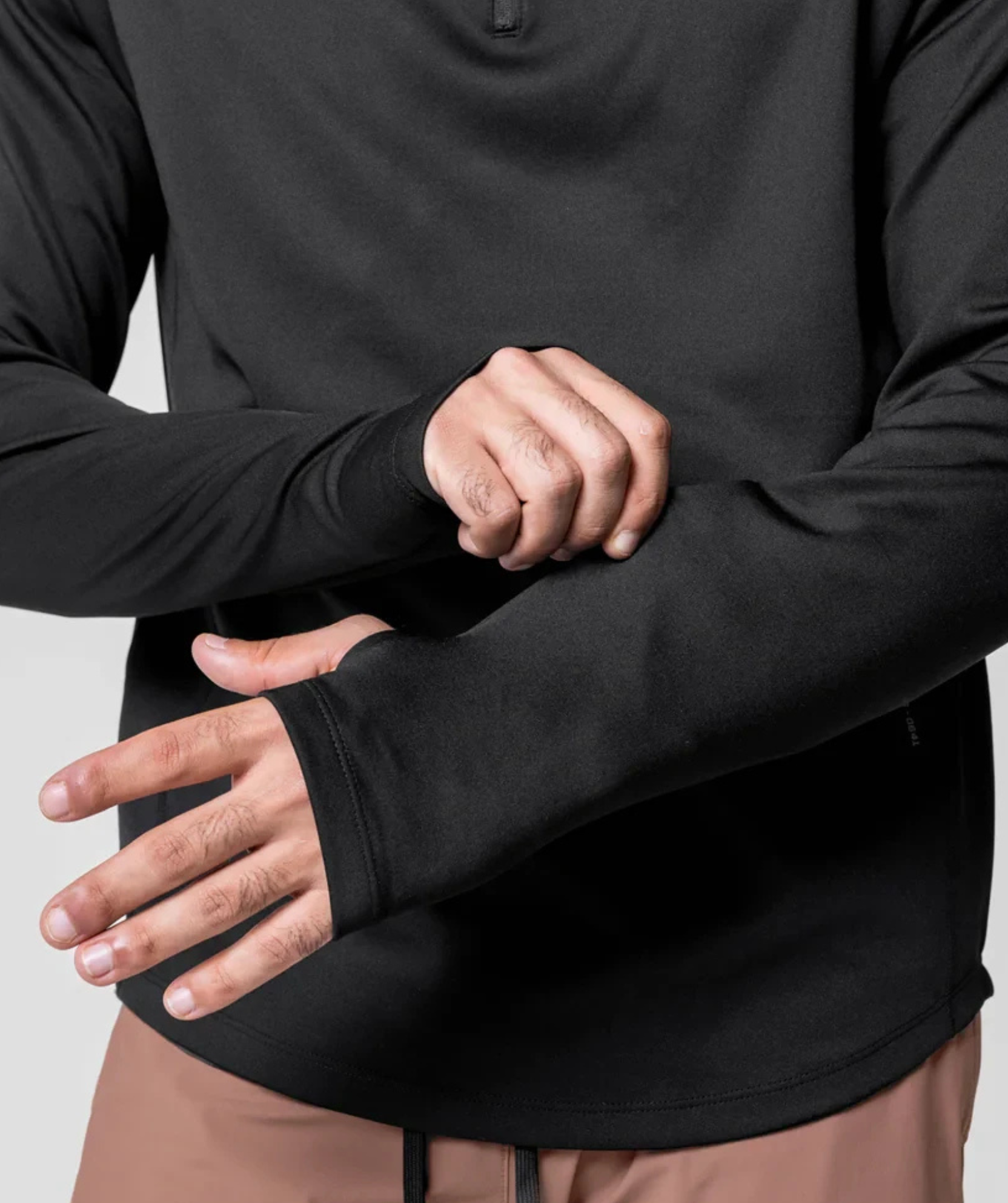 pullover zip thumb